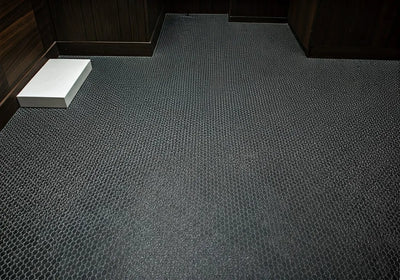 15 Stunning Bathrooms That Make the Most of Hexagon Tiles