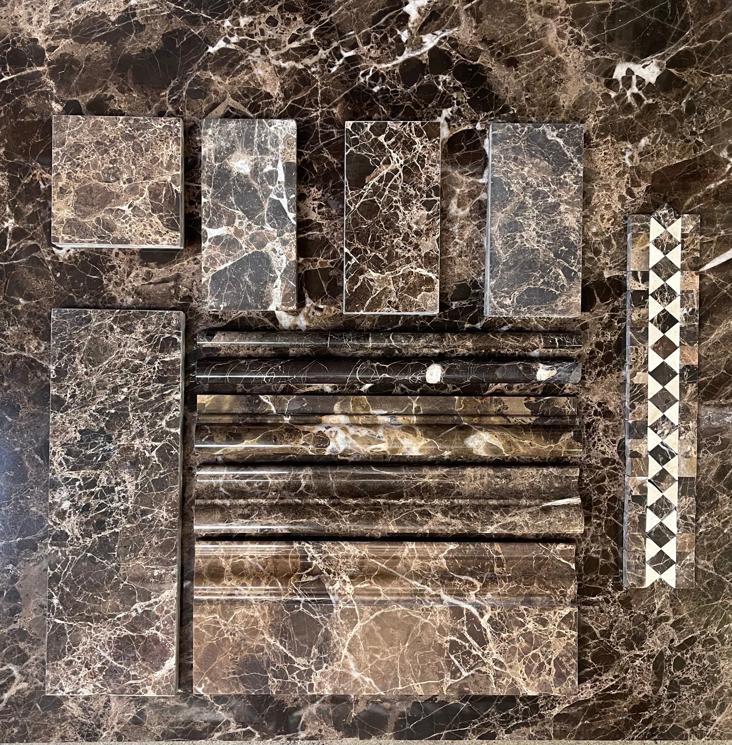 EMPERADOR DARK MARBLE