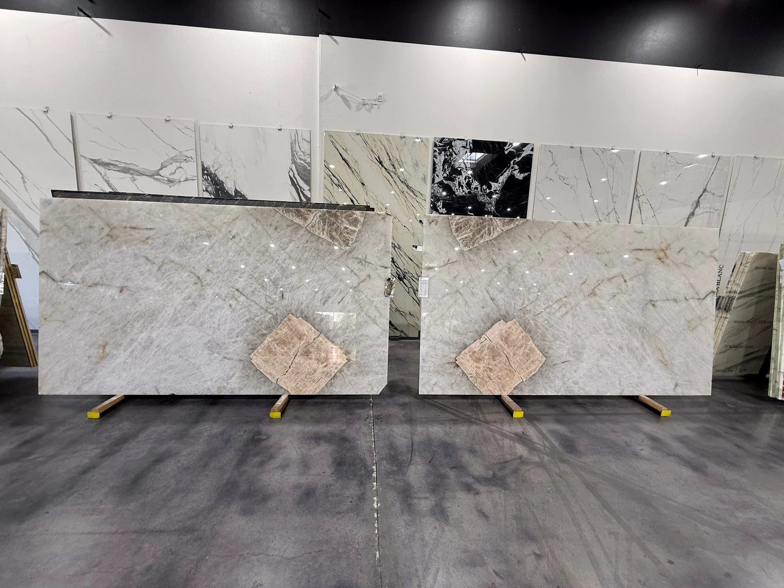 Quartzite Patagonia Glace polished slab countertop, 2 slabs, 129 x 72, light gray with beige veining, Tilehouz