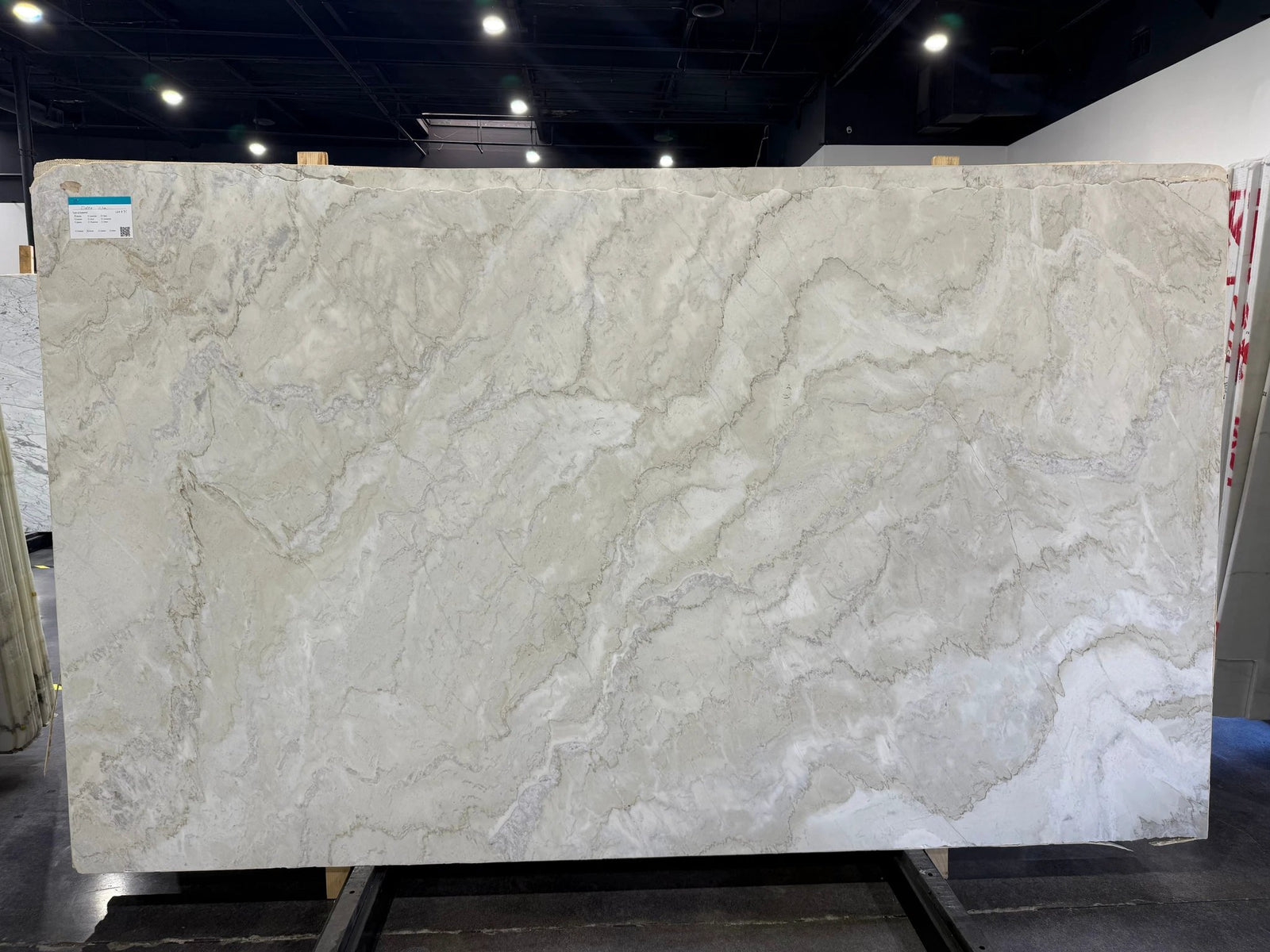 Marble slab Dolce Vita polished countertop by Tilehouz, light gray with white veining, 120 x 71.