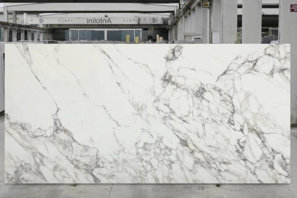 Tilehouz ARABESCATO TECH porcelain slab, white with gray veining, polished finish, 126 x 63 in.