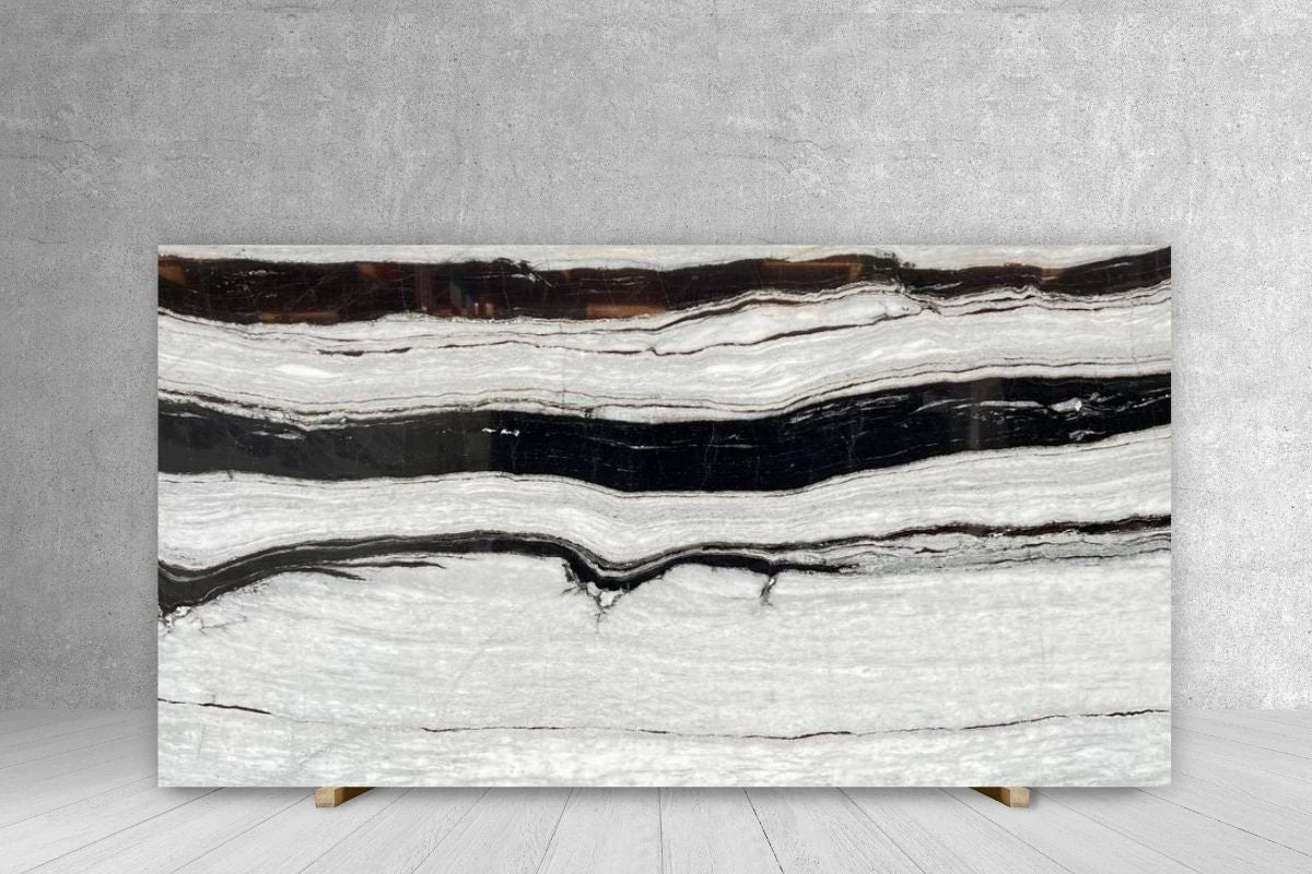 Marble slab Tilehouz JSTONE CLASICC polished countertop slab, white with bold black veining, 118 x 70 cm