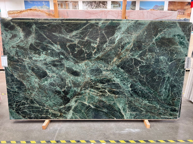 QUARZITE VERDE PROFONDO POLISHED SLAB 3/4" 123X69