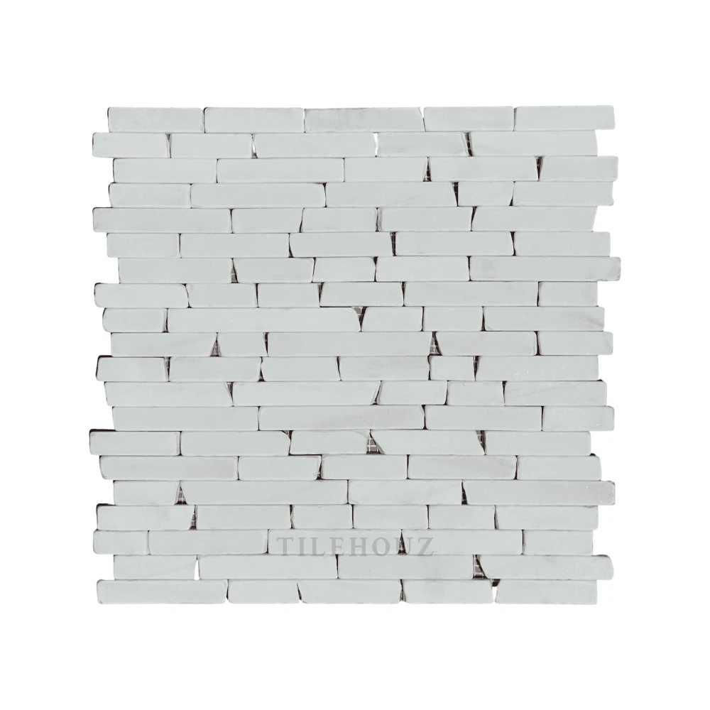 Marble Bianco Dolomite Manhattan random-strip tumbled mosaic tile by Tilehouz for walls