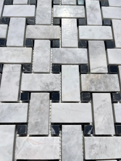 Bianco Gris Dolomite Leathered Basketweave Mosaic W/Black Dots Marble