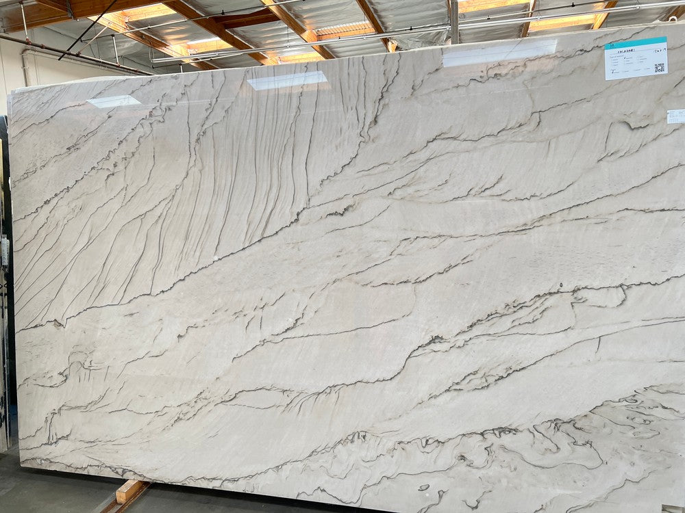 Quartzite slab Kalahari/Fenice White Duna, polished, 126 x 79 cm, exotic countertop Tilehouz